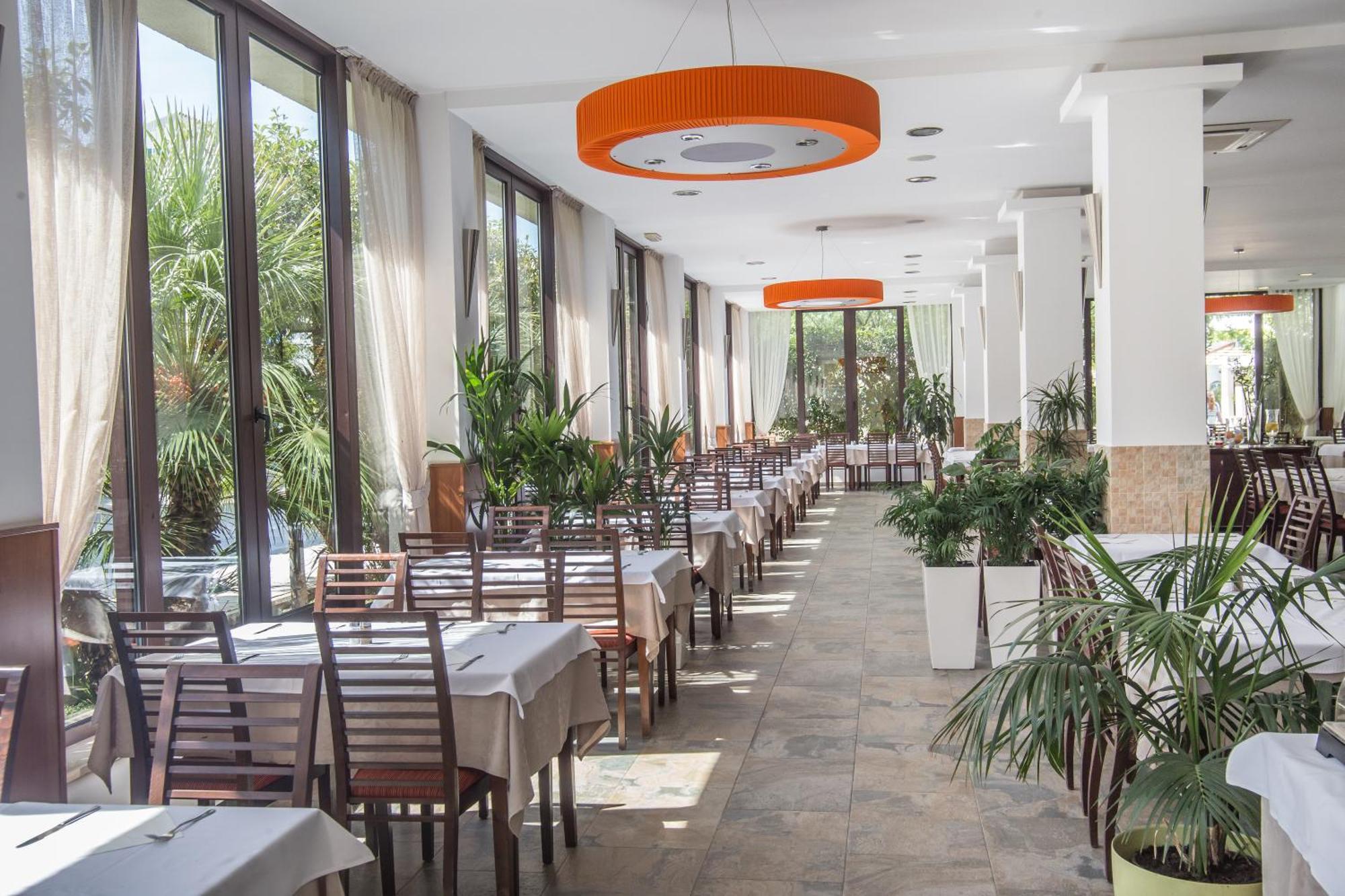 Aleksandar Otel 4*